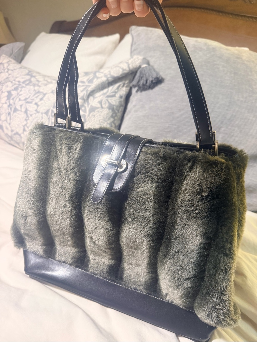 Vintage Y2K Faux Winter Fur Tote Bag in Dark Gray